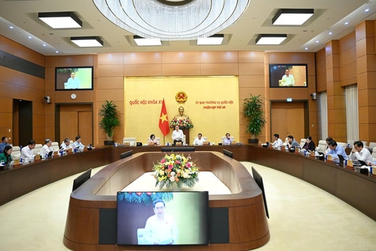 Ủy ban Thường vụ Quốc hội khai mạc Phiên họp thứ 50, cho ý kiến về các nội dung trình tại Kỳ họp thứ 10