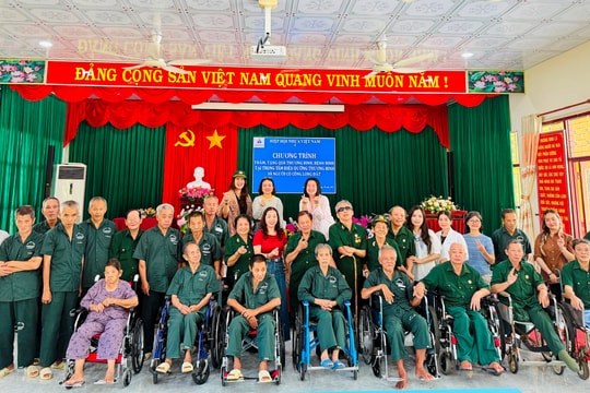 Hiệp hội Nhựa Việt Nam đánh dấu hành trình 35 năm với tinh thần tri ân thế hệ đi trước
