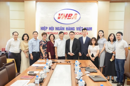 Hiệp hội Ngân hàng Việt Nam làm việc với Huawei Việt Nam
