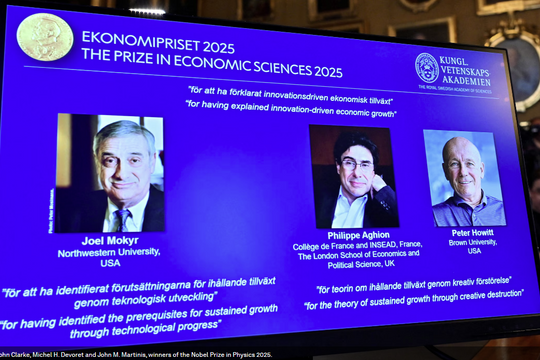 3 nhà kinh tế được trao Nobel 2025 vì công trình về đổi mới và tăng trưởng