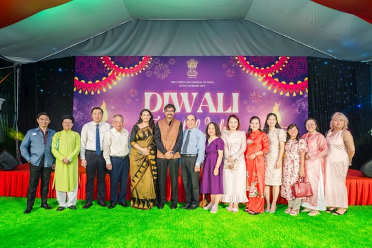 Lễ hội Diwali 2025: Giới thiệu nét đẹp văn hóa Ấn Độ đến công chúng Việt Nam
