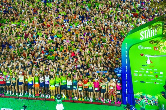 Hơn 11.000 vận động viên tham gia giải chạy biểu tượng của Hà Nội - VPBank Hanoi International Marathon 2025