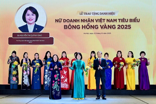 Phó Tổng Giám đốc BIDV được trao tặng danh hiệu "Bông Hồng Vàng 2025"