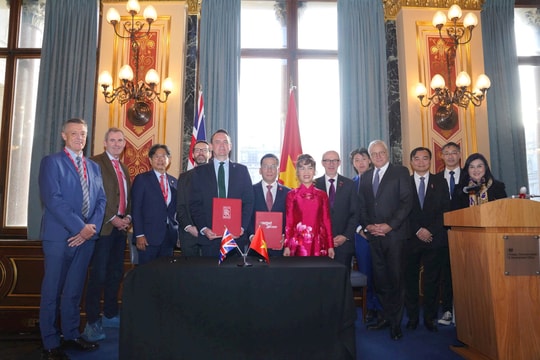 Vietjet và Rolls-Royce ký kết hợp đồng động cơ Trent 7000 trị giá 3,8 tỷ USD