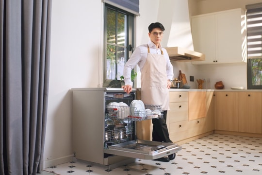 Khi người nổi tiếng chăm sóc tổ ấm bằng các thiết bị thông minh