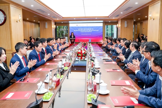 Agribank và Đại học Kinh tế Quốc dân ký kết thỏa thuận hợp tác, phát triển nguồn nhân lực chất lượng cao