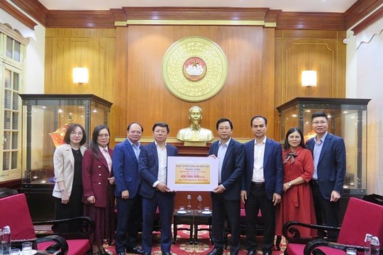 Hơn 2.088 tỷ đồng ủng hộ khắc phục hậu quả mưa lũ qua Ban Vận động cứu trợ Trung ương