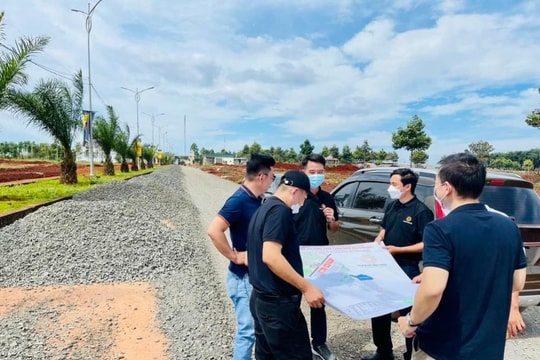 Một khu vực giá nhà liền thổ tăng phi mã nhưng nhu cầu thực tế giảm kỷ lục, cảnh báo rủi ro giá