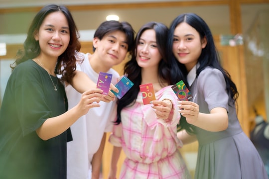 Tận hưởng trọn vẹn mùa lễ hội cuối năm với lựa chọn chi tiêu thông minh