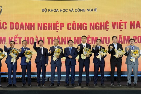 Mạng Dịch vụ Đa chuỗi Blockchain Việt Nam được vinh danh sản phẩm công nghệ chiến lược Make in Vietnam 2025 tiêu biểu
