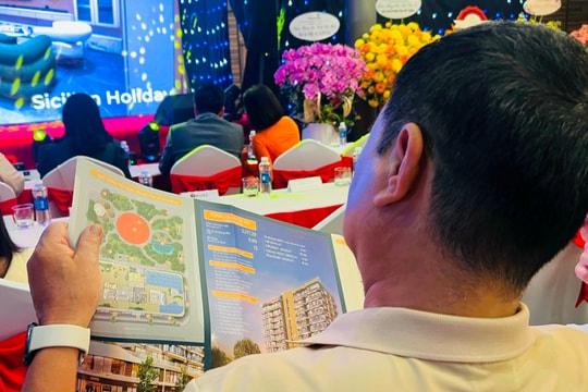 Đất nền và chung cư tiếp tục giữ đà tăng giá