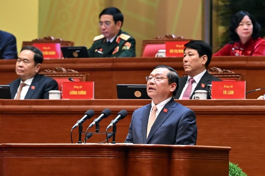 Công tác chính trị, tư tưởng phải 'đi trước mở đường, dẫn dắt và đóng vai trò chủ công'