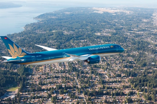 Vietnam Airlines đạt doanh thu cao nhất lịch sử, lợi nhuận sau thuế hơn 7.700 tỷ đồng