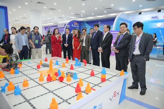 Khai trương hệ sinh thái STEM