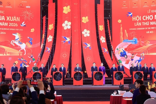 Thủ tướng: Hội chợ Mùa Xuân 2026 là "đòn bẩy" chiến lược, "hạt giống ươm mầm thịnh vượng"