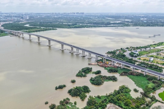 Hạ tầng "mở lối" giai đoạn tăng trưởng mới cho thị trường bất động sản