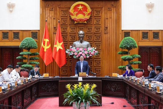 Thủ tướng: Chủ động đáp ứng đủ nhu cầu năng lượng, xăng dầu cho sản xuất, kinh doanh và tiêu dùng