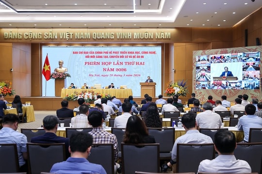 Thủ tướng: Tập trung phát triển công nghệ chiến lược; phấn đấu phủ sóng 5G trên toàn quốc