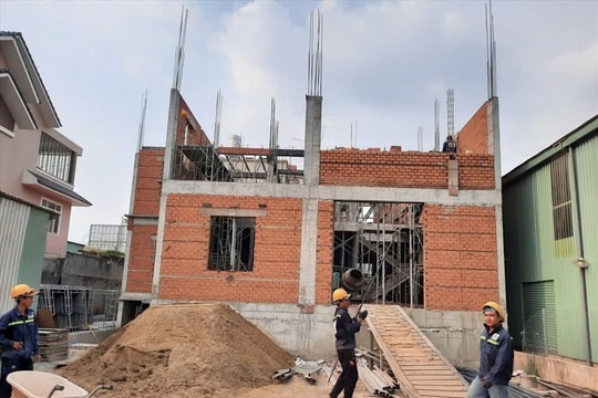 Khi vật liệu biến động, đâu là cách ứng xử hợp lý giữa chủ nhà và nhà thầu?