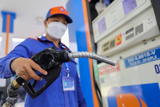 Ngày 23/4: Giá xăng dầu tiếp tục giảm