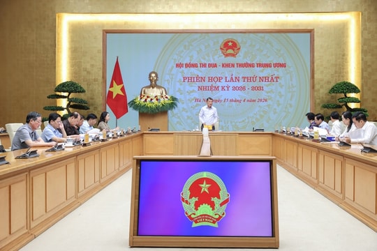 Thủ tướng: Tổ chức phong trào thi đua thiết thực, thực chất, hiệu quả, góp phần tăng trưởng 2 con số
