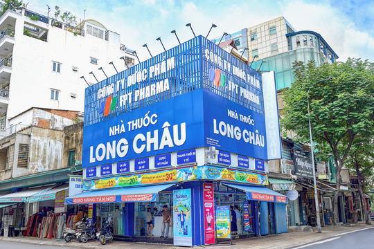 Doanh thu FPT Retail tăng 30%, Long Châu tiếp tục dẫn dắt tăng trưởng