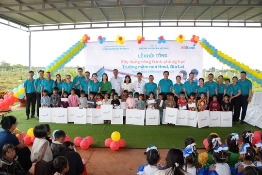 ABBank thêm “lớp học hạnh phúc” cho trẻ em Gia Lai