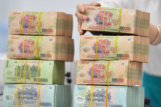 Nới trần vốn ngắn hạn cho vay trung dài hạn: Không chỉ hỗ trợ tín dụng, mà còn giảm áp lực chi phí vốn