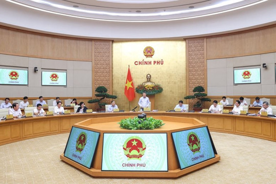 Nghiên cứu kỹ các quy định liên quan để thúc đẩy phát triển thị trường vốn, thị trường chứng khoán, thị trường trái phiếu doanh nghiệp