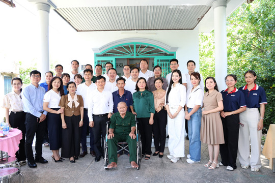 Vietcombank chung tay dựng xây 6 mái ấm nghĩa tình cho các cựu chiến binh TP. Hồ Chí Minh
