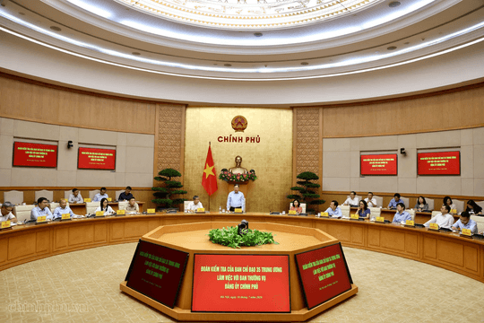 Phó Thủ tướng Phạm Gia Túc dự cuộc làm việc của Đoàn kiểm tra Ban chỉ đạo 35 Trung ương với Ban Thường vụ Đảng ủy chính phủ