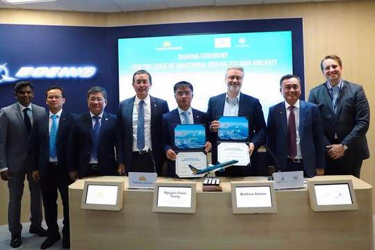 Vietnam Airlines ký thỏa thuận thuê thêm 19 máy bay Boeing 737 MAX 8