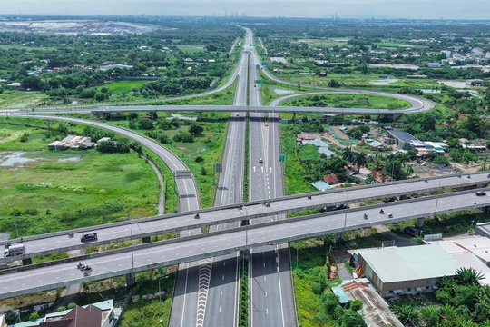 Chu kỳ công nghiệp hóa mới đang thay đổi "cuộc chơi" bất động sản miền Tây