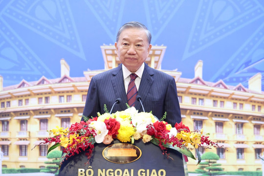 Tổng Bí thư, Chủ tịch nước Tô Lâm dự, phát biểu chỉ đạo Hội nghị Ngoại giao lần thứ 33