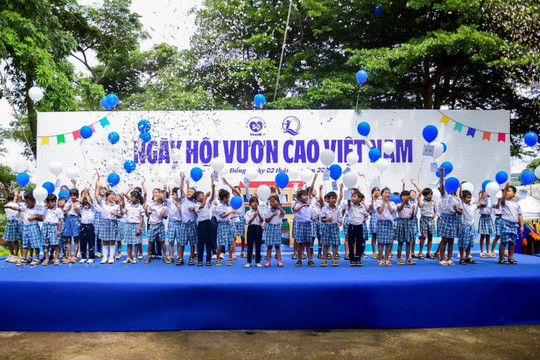 50 năm Vinamilk: Bền bỉ chăm sóc nền tảng cho thế hệ Việt Nam tương lai
