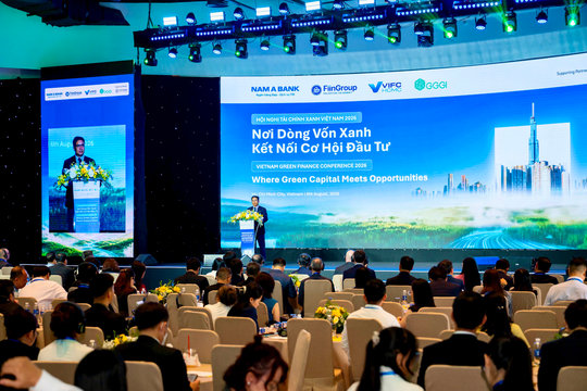 Thu hút 700 tỷ USD cho mục tiêu Net Zero: Ngân hàng giữ vai trò kênh dẫn vốn chủ lực