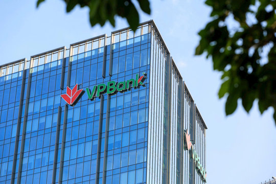 Chất lượng tài sản tiếp tục cải thiện, VPBank được nhiều CTCK đánh giá tích cực