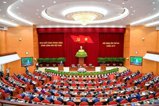 Bảo đảm trật tự, an toàn giao thông dịp nghỉ lễ 2/9 và tháng cao điểm học sinh đến trường