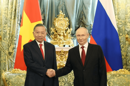 Tuyên bố chung về việc củng cố hơn nữa quan hệ đối tác chiến lược toàn diện Việt Nam – Nga trong giai đoạn mới