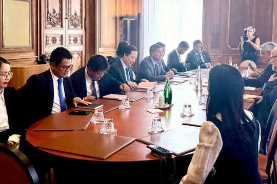 Từ chuẩn hóa dữ liệu FDI đến hoàn thiện thể chế tài chính