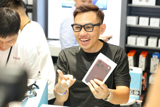 iPhone 18 mới chính thức mở bán tại Việt Nam, một hệ thống dự kiến giao gần 20.000 máy ngay ngày đầu