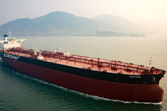 Vận tải dầu chịu tác động mạnh từ gián đoạn tuyến Hormuz