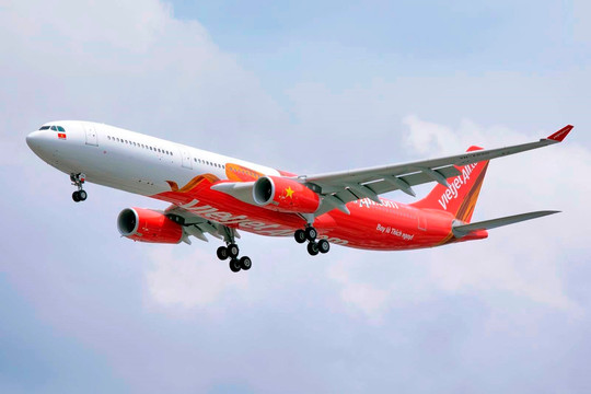 Vietjet đón tin vui hợp tác với Starlink, tung triệu vé 0 đồng cùng ưu đãi đến 40%