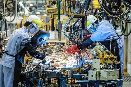 PMI tháng 9 giảm nhẹ nhưng triển vọng sản xuất vẫn tích cực