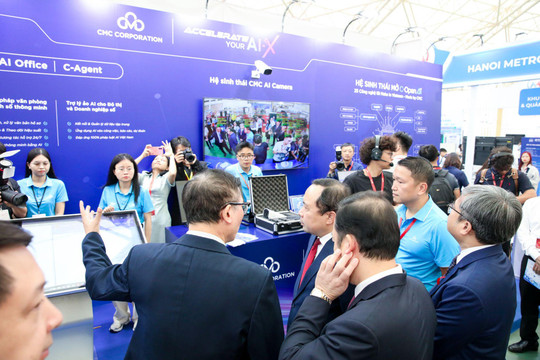 CMC giới thiệu hệ sinh thái AI make in Vietnam