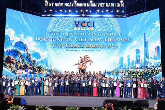 7 lãnh đạo ngân hàng được vinh danh Cúp Thánh Gióng năm 2026