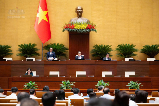 Quốc hội thẩm tra dự án Luật Định danh và xác thực điện tử