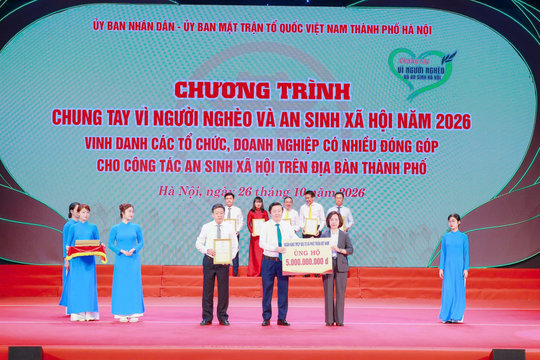 BIDV ủng hộ 5 tỷ đồng Quỹ Vì người nghèo và công tác an sinh xã hội TP. Hà Nội