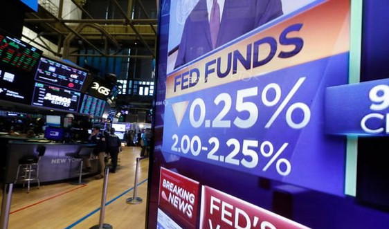 FED cắt giảm lãi suất cơ bản lần đầu tiên sau hơn 10 năm