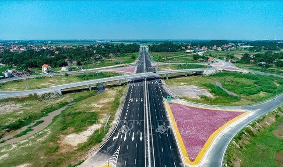Đầu tư kinh doanh cơ sở hạ tầng KCN Bạch Đằng (Quảng Ninh)
